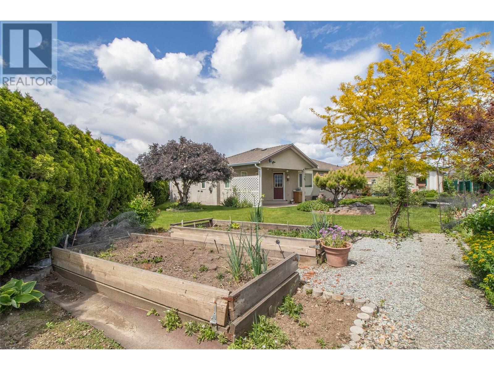  1495 Nelson Place, Kelowna