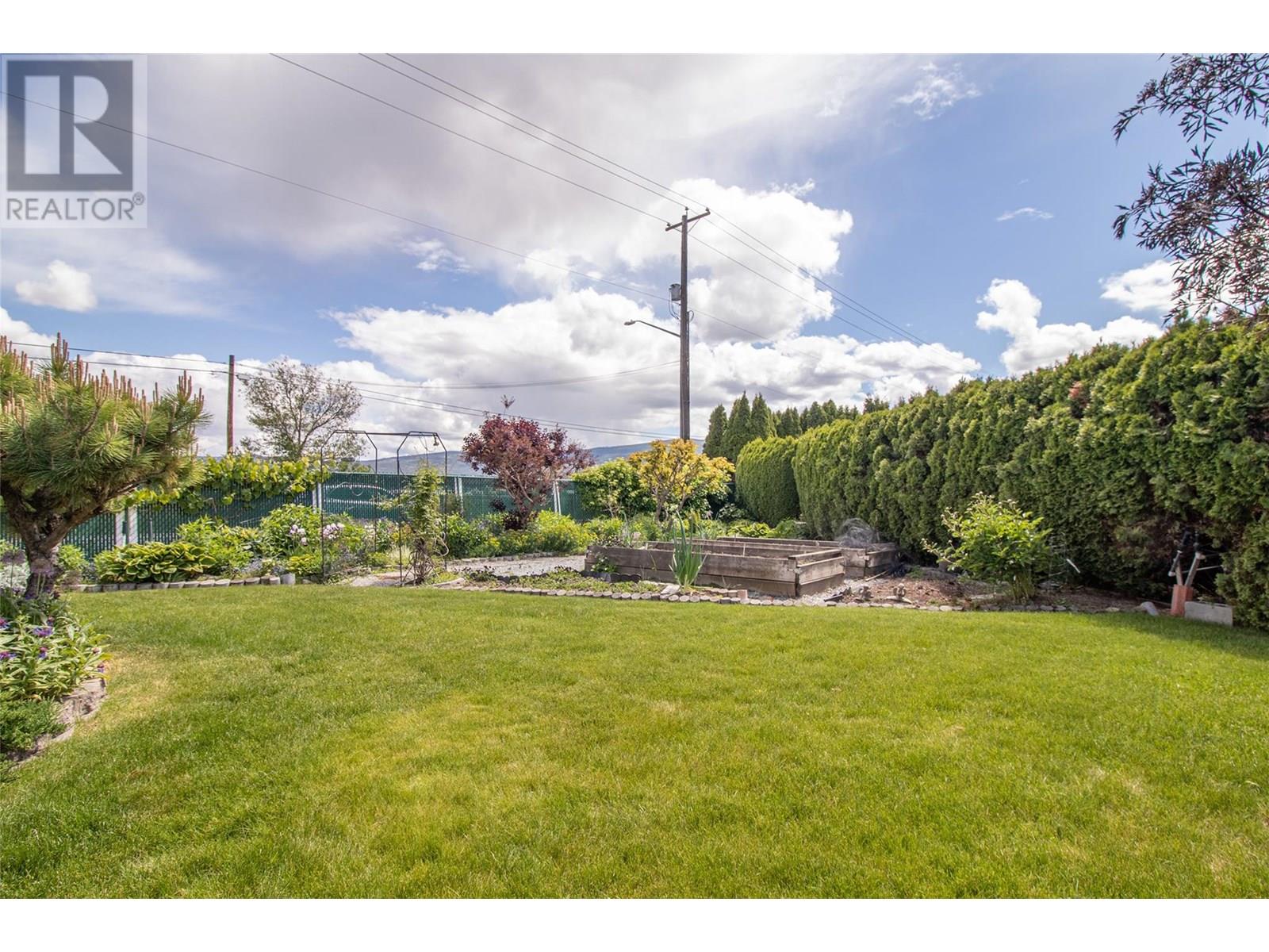  1495 Nelson Place, Kelowna