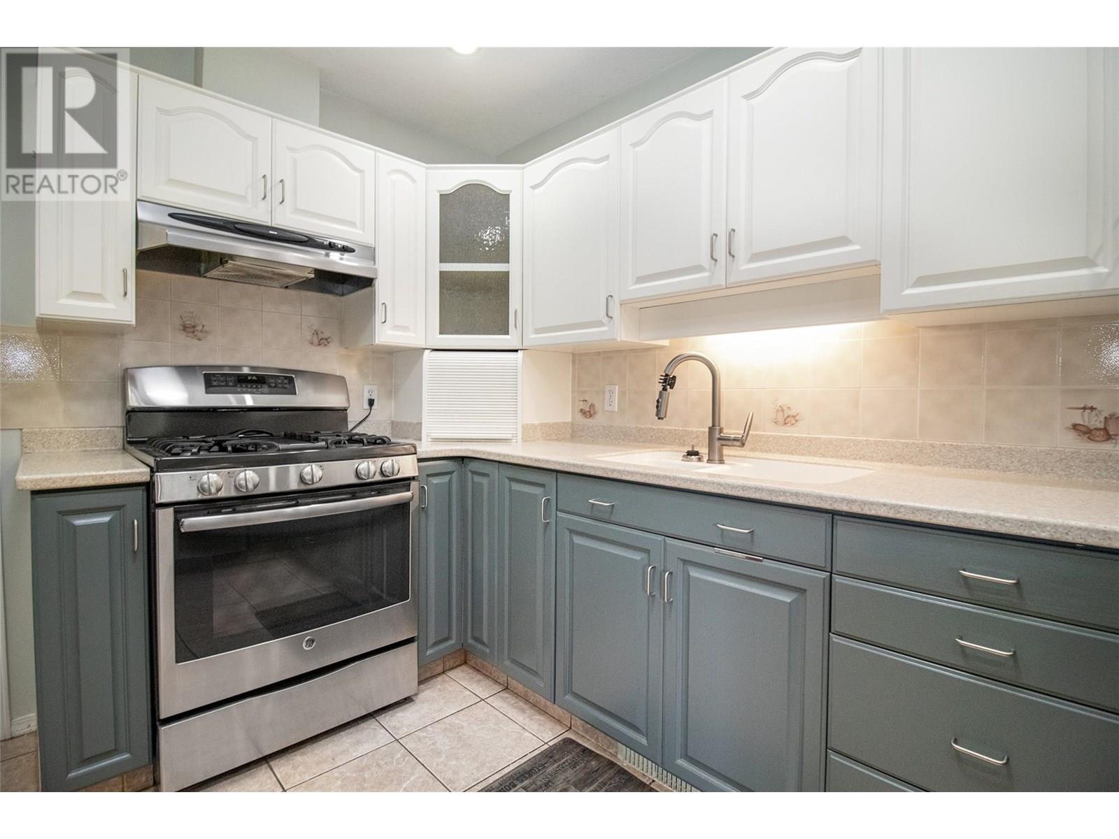  1495 Nelson Place, Kelowna