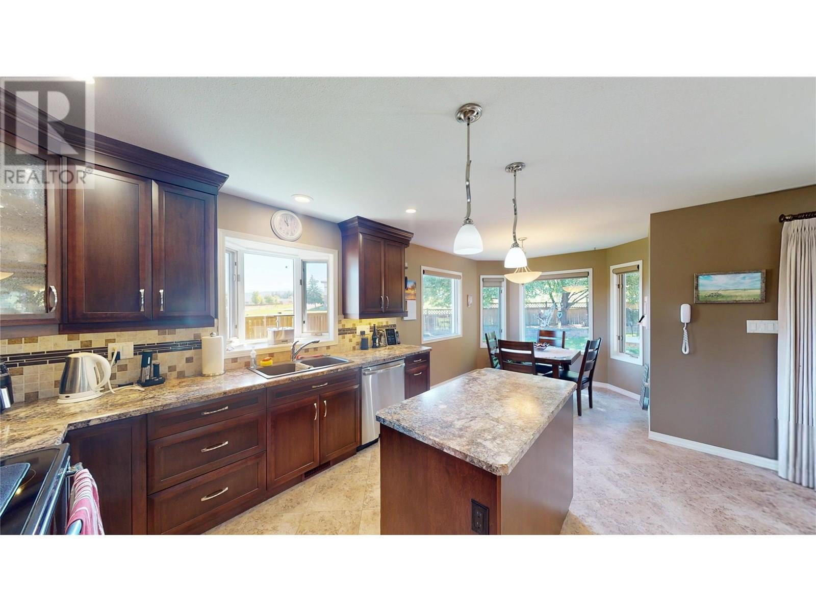 1629 Staple Crescent, Cranbrook