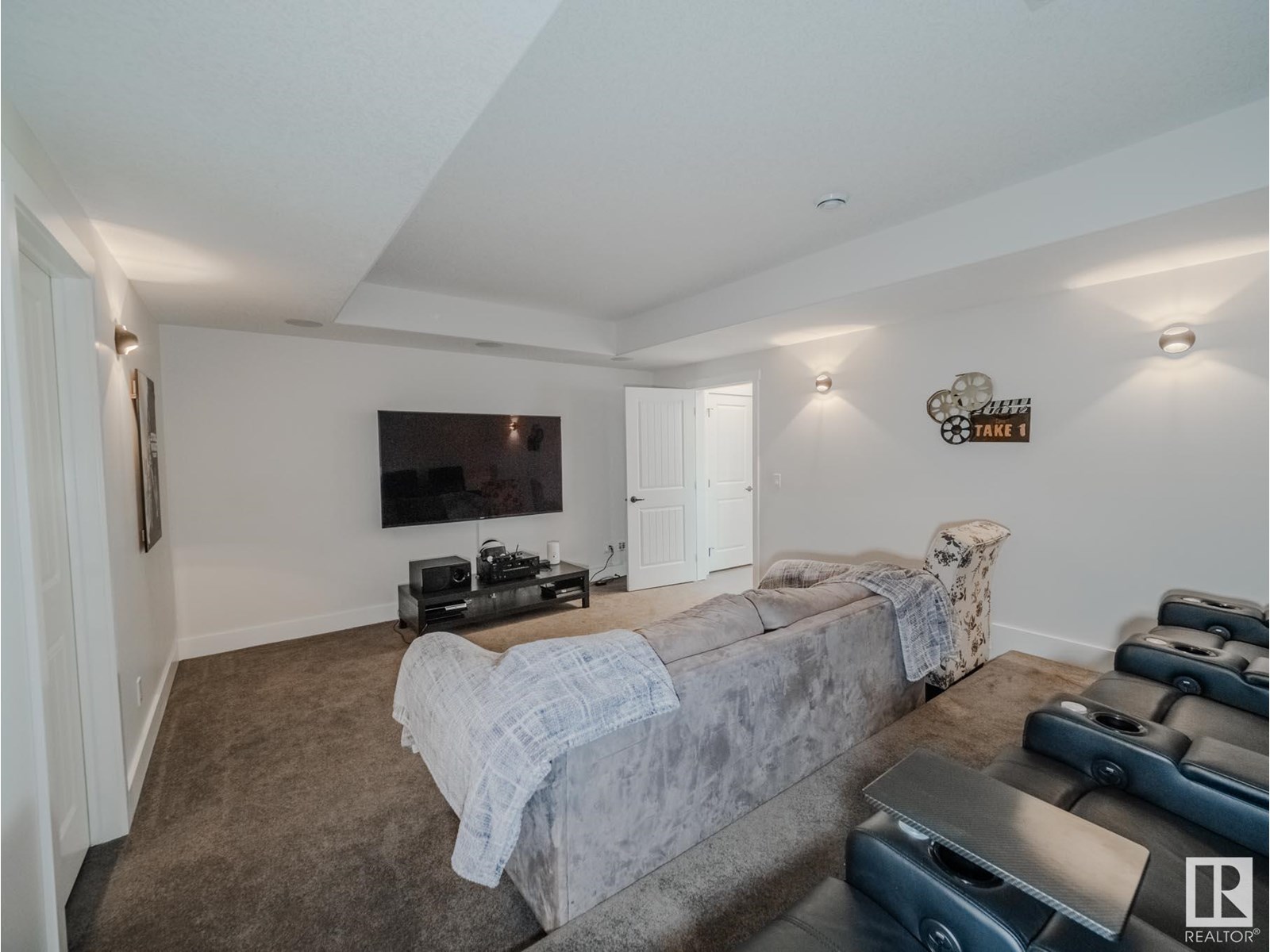 Photo 2 of 4101 49 Av, Beaumont AB