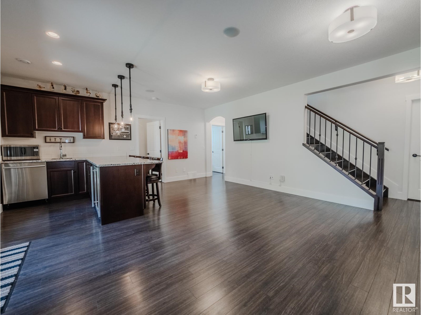Photo 41 of 4101 49 Av, Beaumont AB