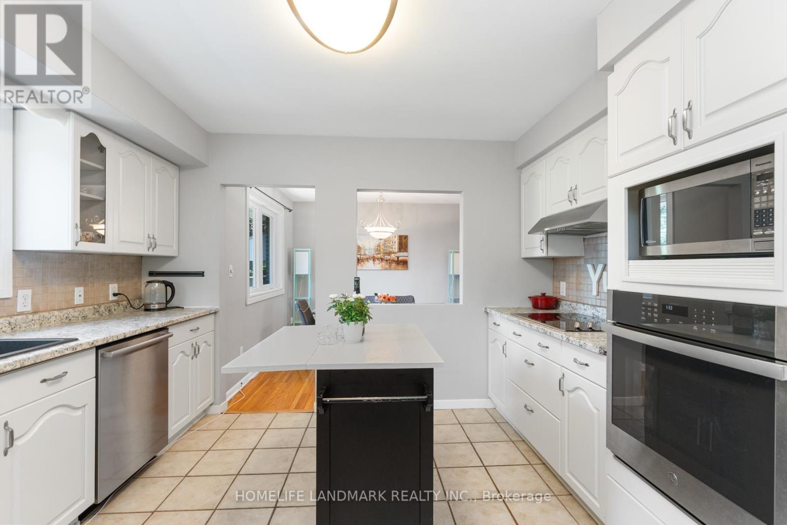 Photo 6 of 55 Cliff Crescent, Kingston ON