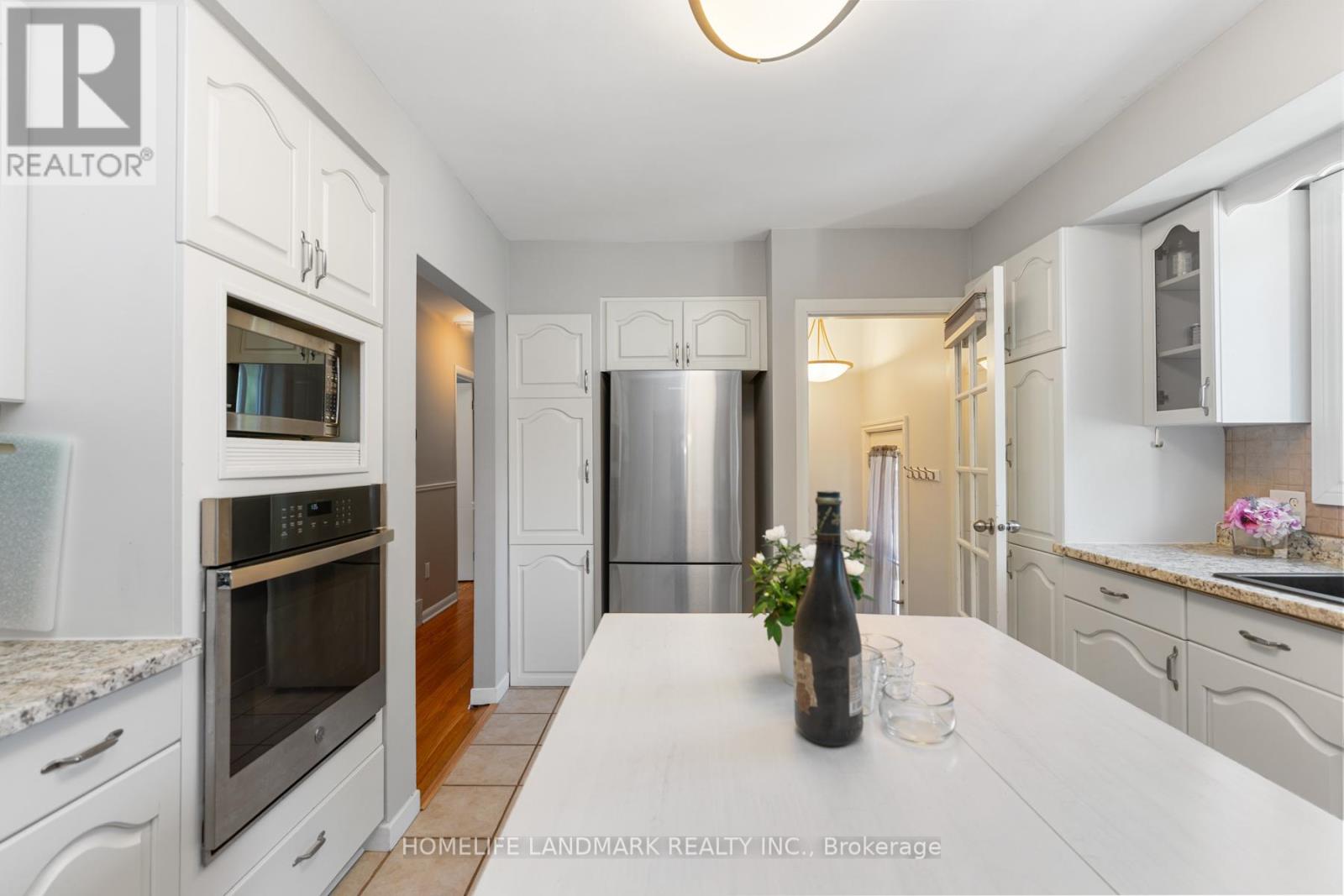 Photo 4 of 55 Cliff Crescent, Kingston ON