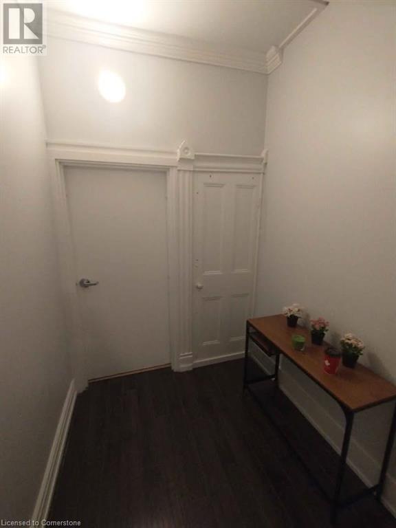 Photo 18 of 102 Grant Avenue, Hamilton ON