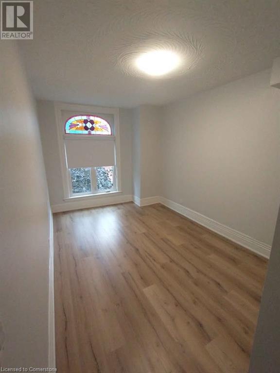 Photo 9 of 102 Grant Avenue, Hamilton ON