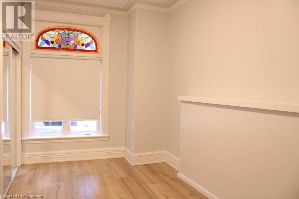Photo 7 of 102 Grant Avenue, Hamilton ON