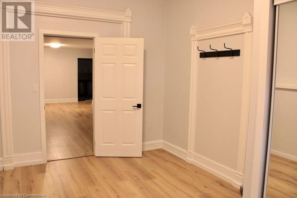 Photo 21 of 102 Grant Avenue, Hamilton ON
