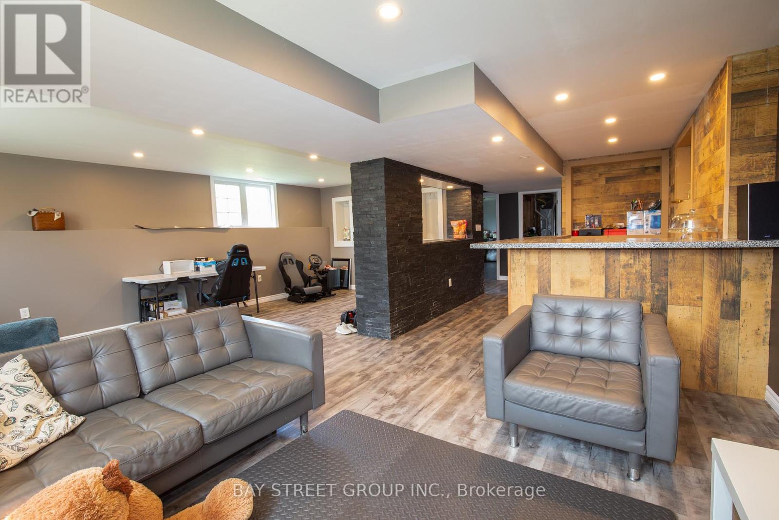 Photo 14 of 800 Rockaway Road, Georgina ON