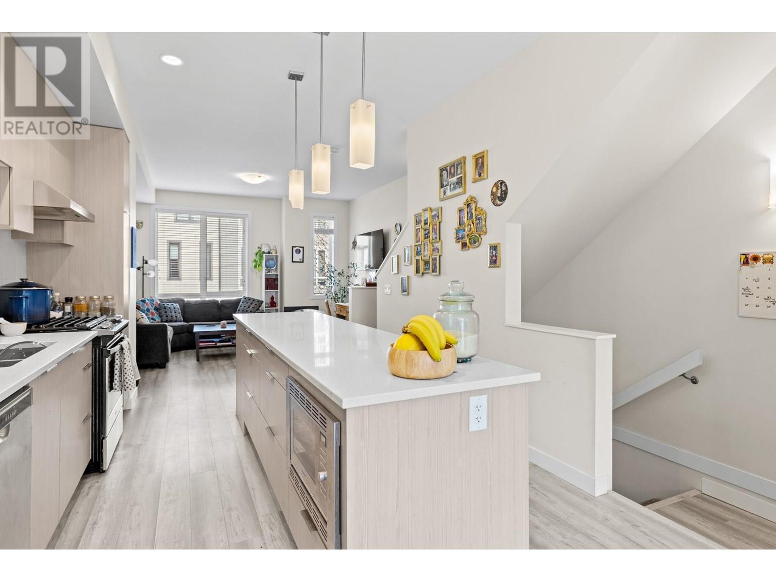 Photo 4 of 170 Celano Crescent Unit 62, Kelowna BC