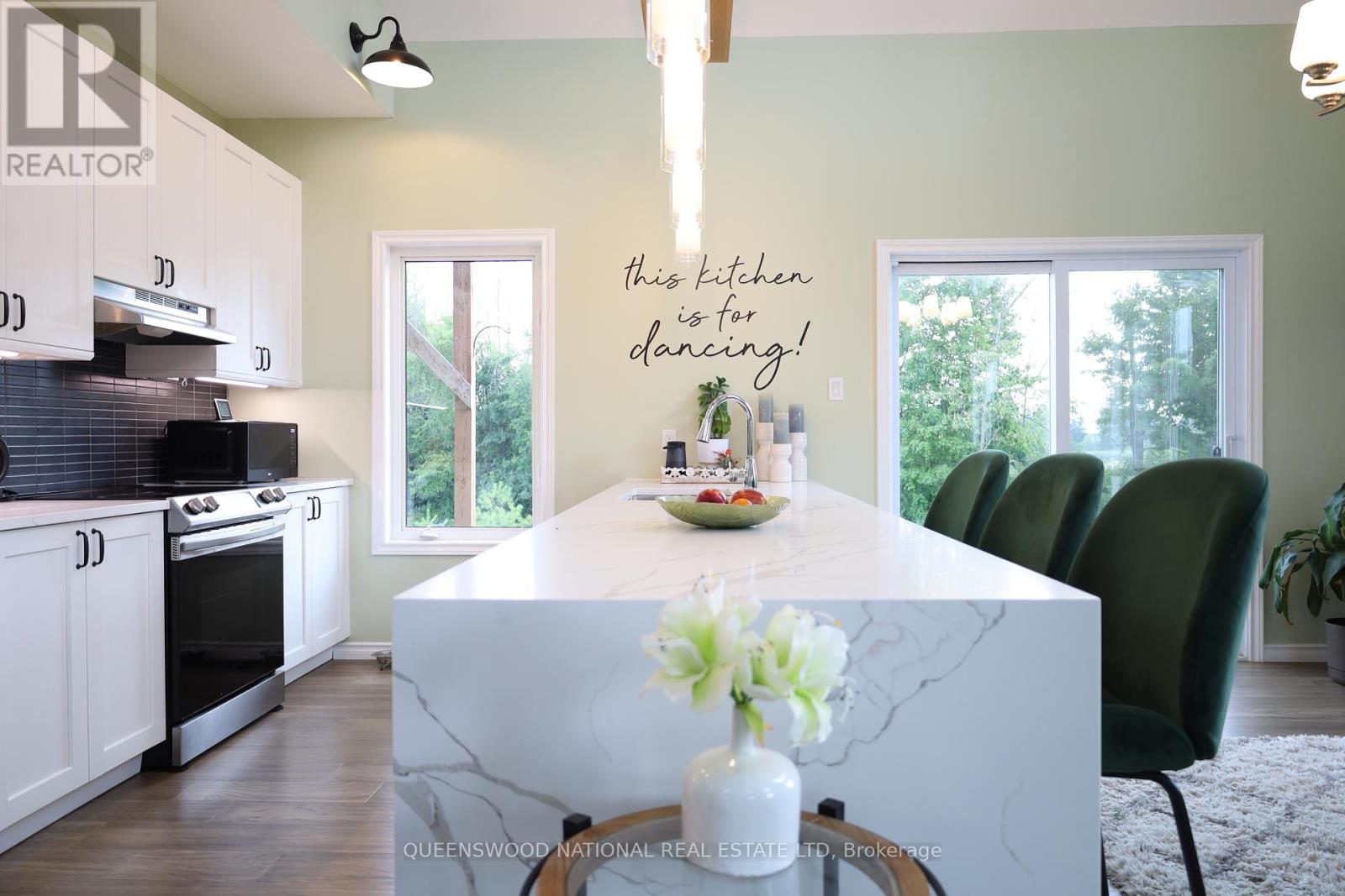 Photo 18 of 1010 Kilmarnock Road S, Merrickvillewolford ON