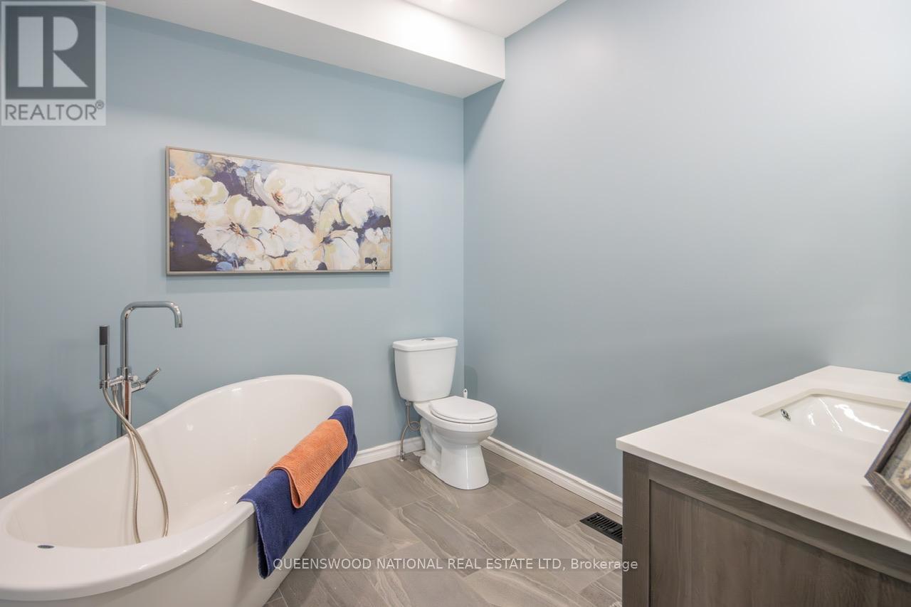 Photo 11 of 1010 Kilmarnock Road S, Merrickvillewolford ON