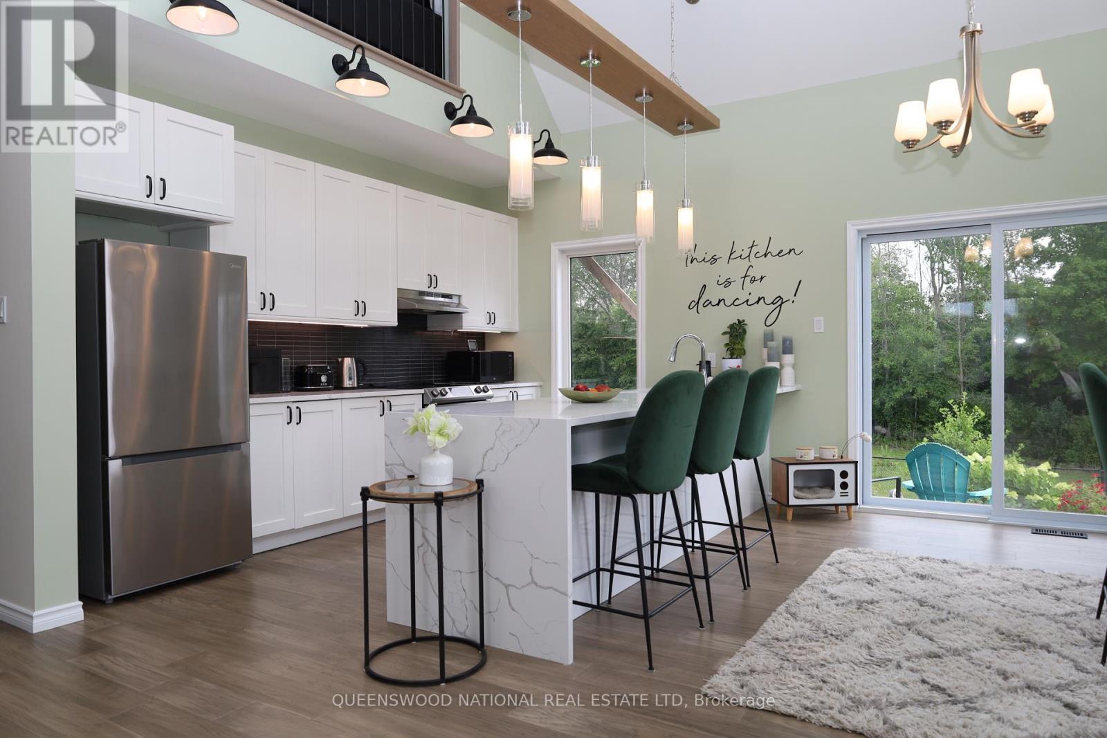 Photo 24 of 1010 Kilmarnock Road S, Merrickvillewolford ON