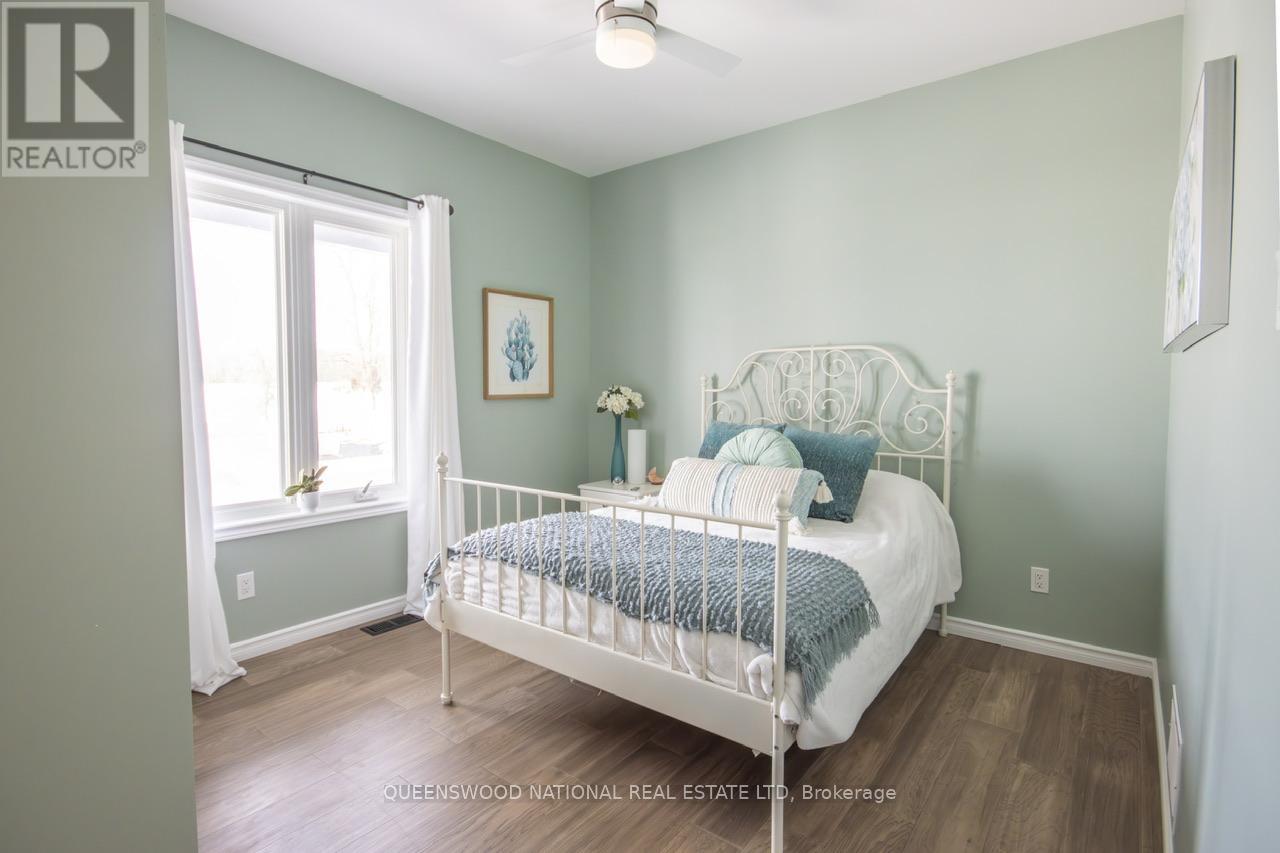 Photo 15 of 1010 Kilmarnock Road S, Merrickvillewolford ON