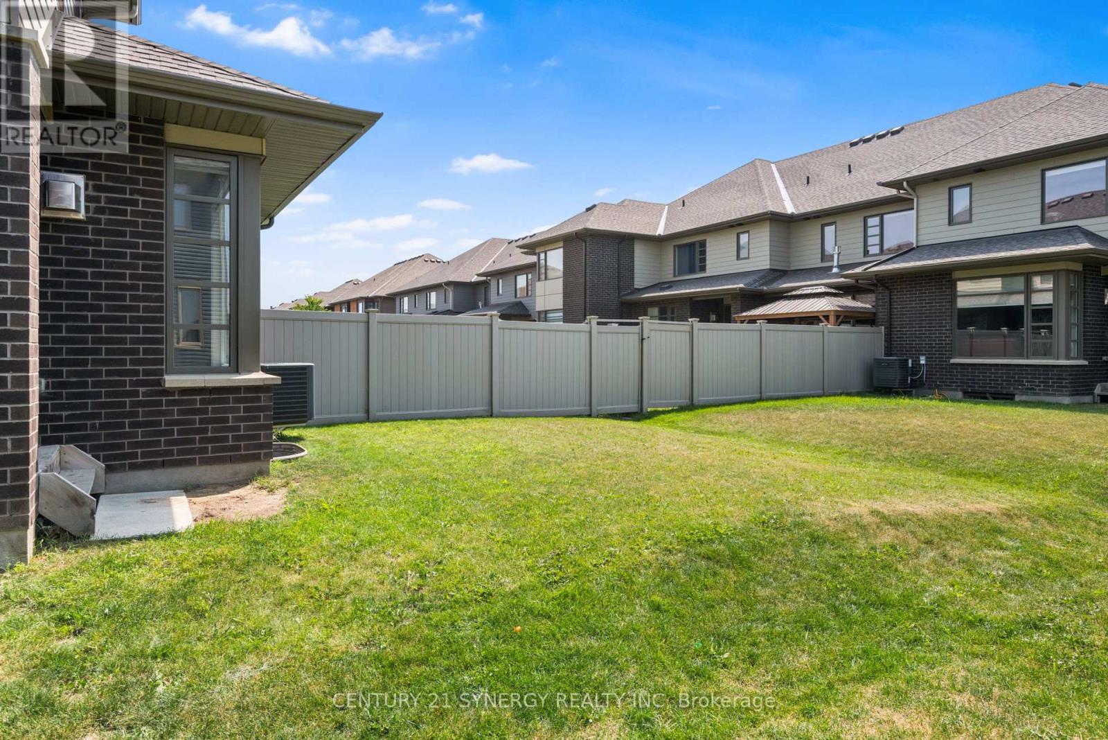 Photo 40 of 673 Odyssey Way, Ottawa ON