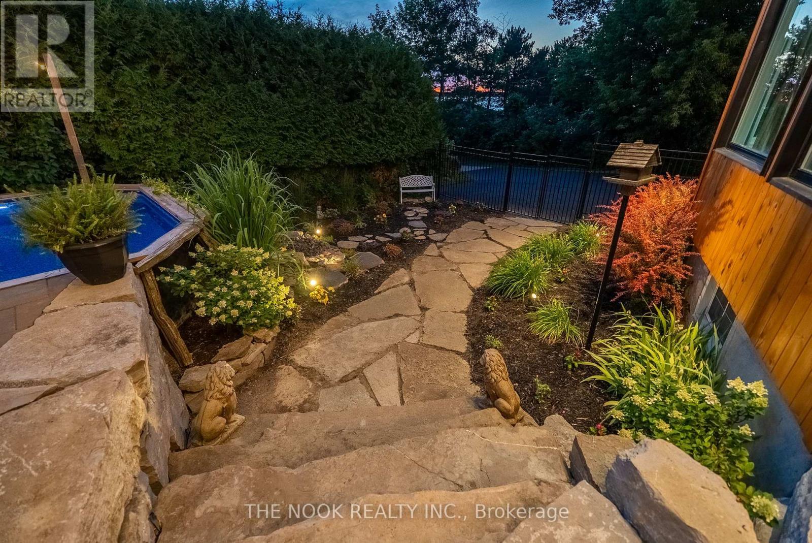 Photo 42 of 27 Pine Street, Scugog ON