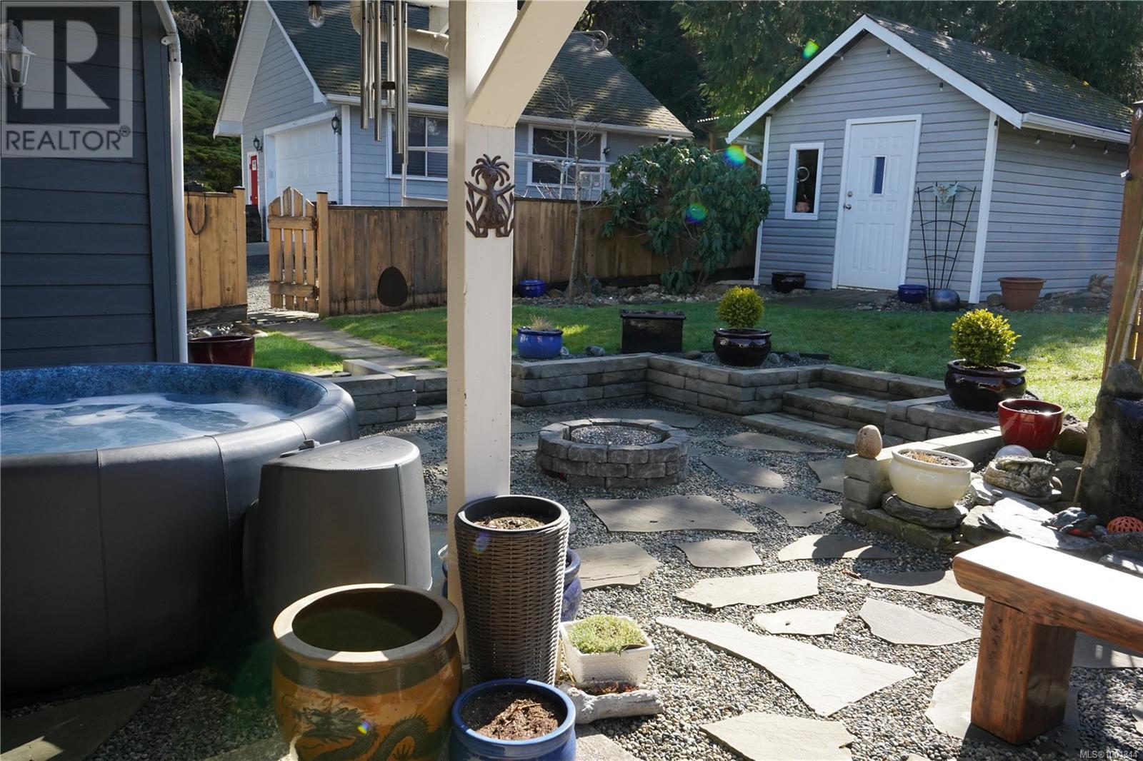 3249 Cecil Pl, Colwood