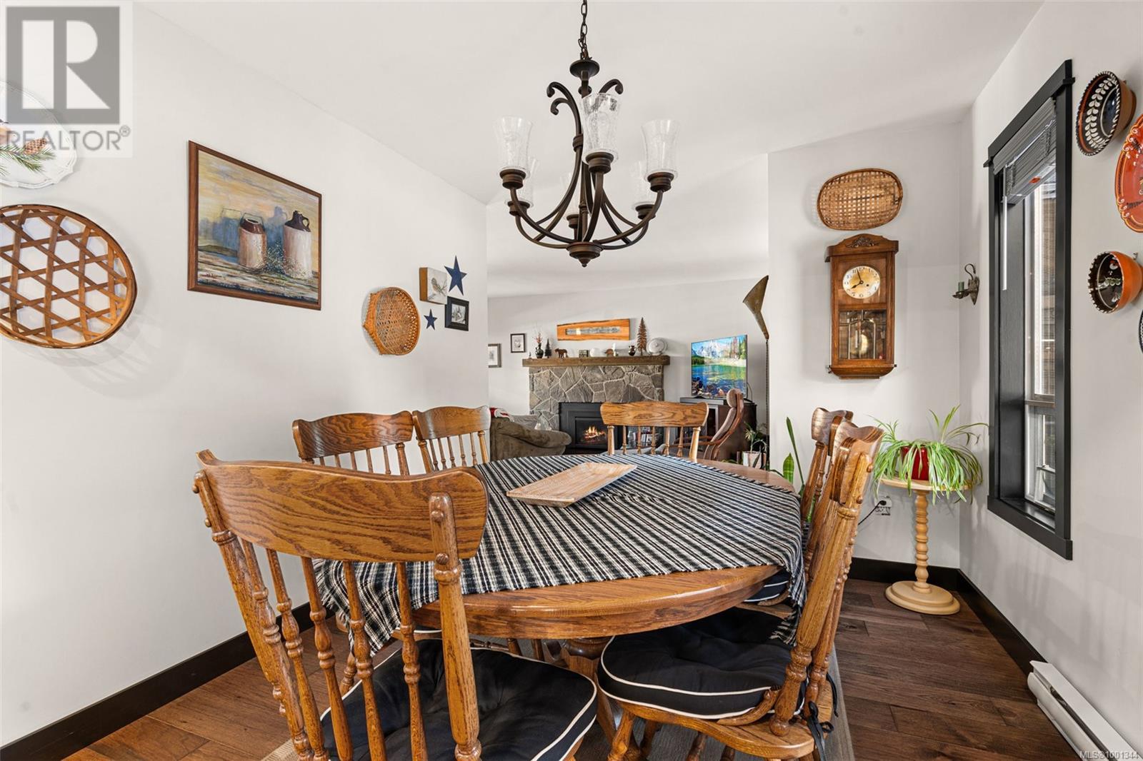 3249 Cecil Pl, Colwood