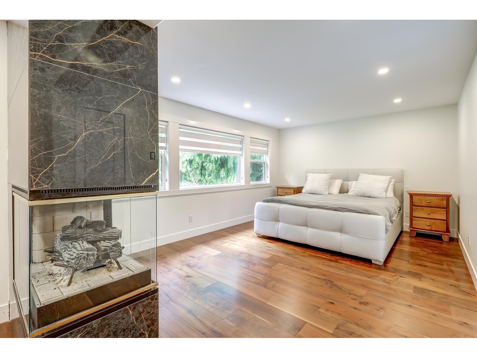 Photo 21 of 13856 19 A Avenue, Surrey BC