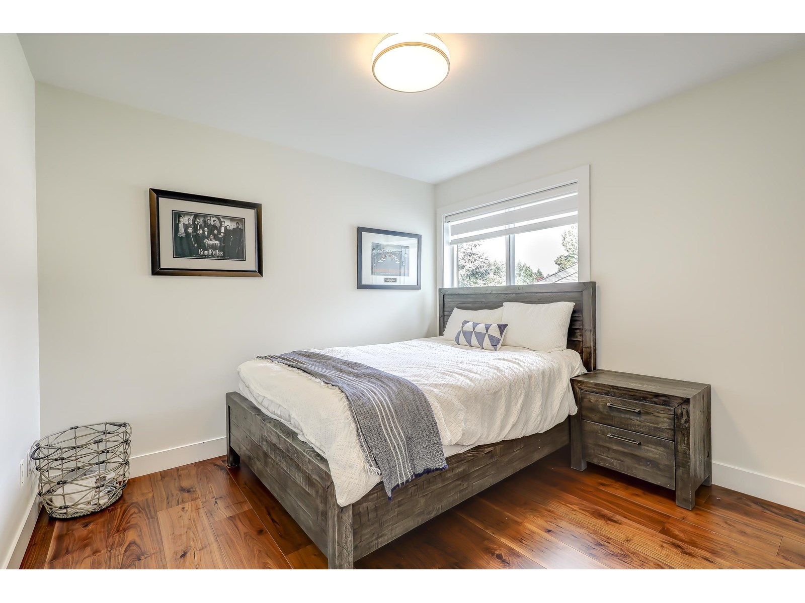 Photo 13 of 13856 19 A Avenue, Surrey BC