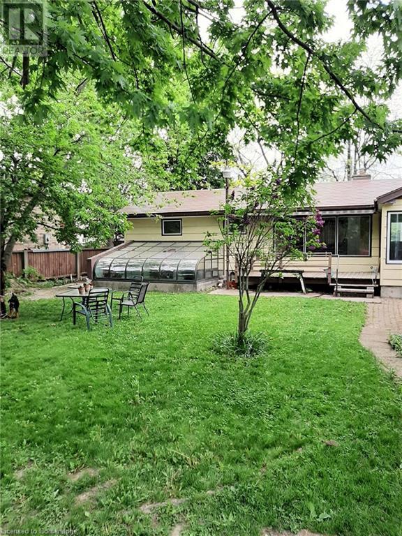 Photo 11 of 976 Stone Church Road E, Hamilton ON