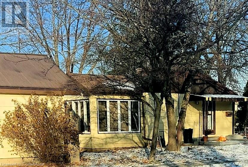 Photo 25 of 976 Stone Church Road E, Hamilton ON