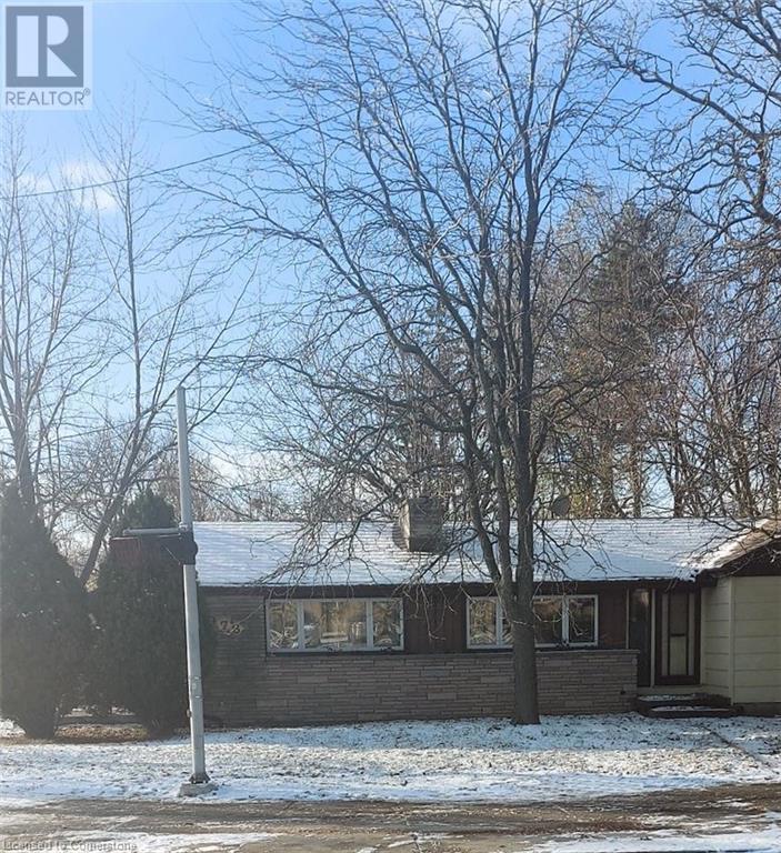 Photo 1 of 976 Stone Church Road E, Hamilton ON