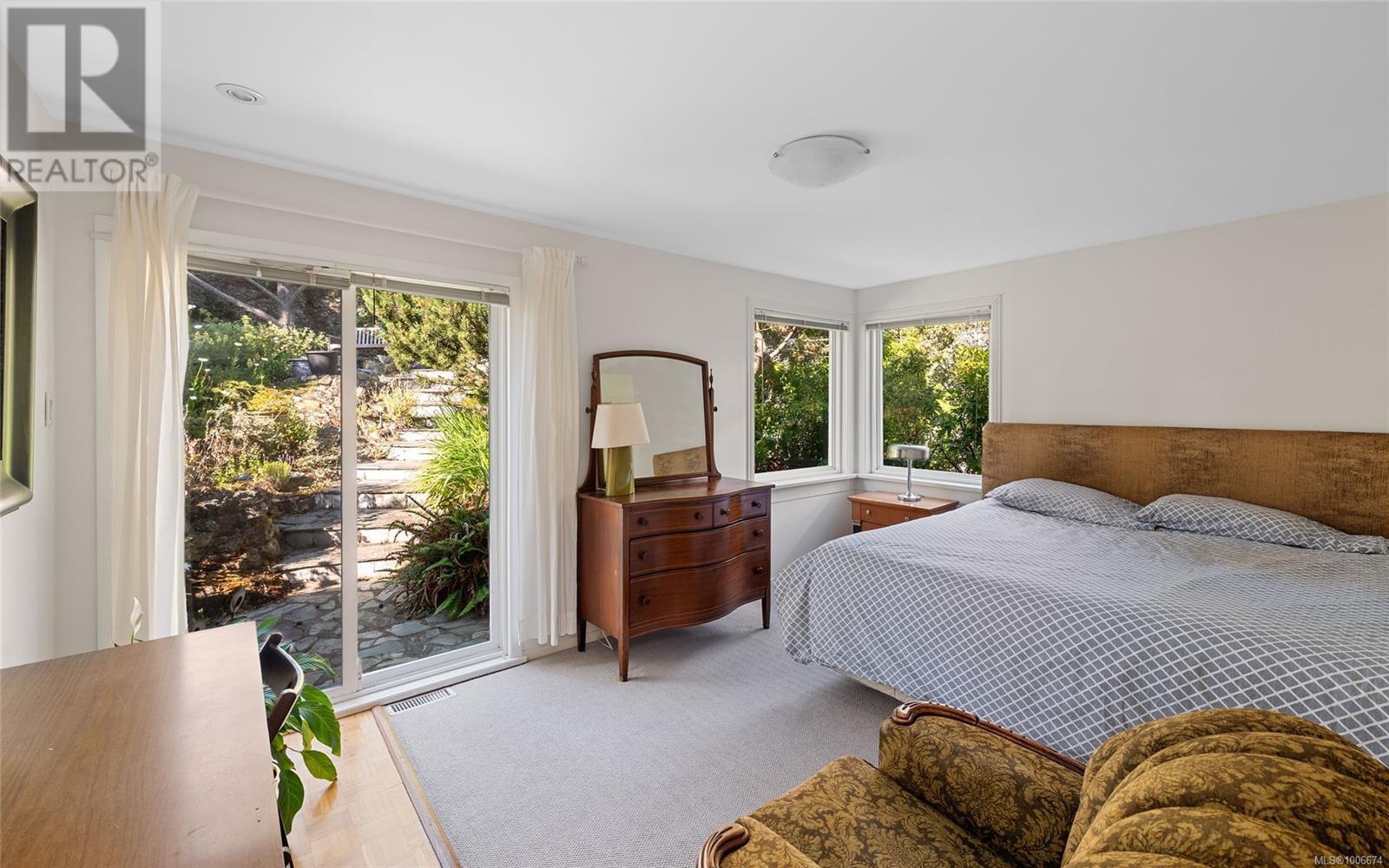  488 Beach Drive, Oak Bay
