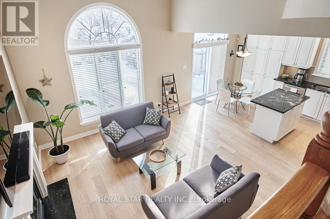 Photo 34 of 38 Rialto Way, Ottawa ON