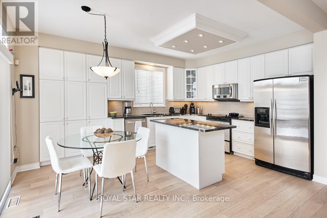 Photo 19 of 38 Rialto Way, Ottawa ON