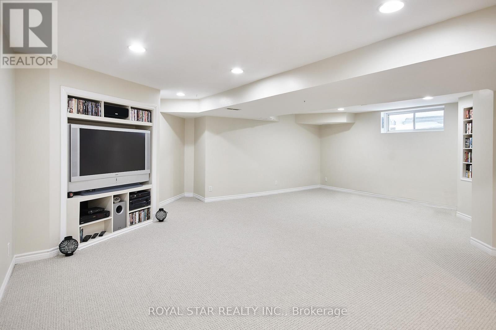 Photo 36 of 38 Rialto Way, Ottawa ON