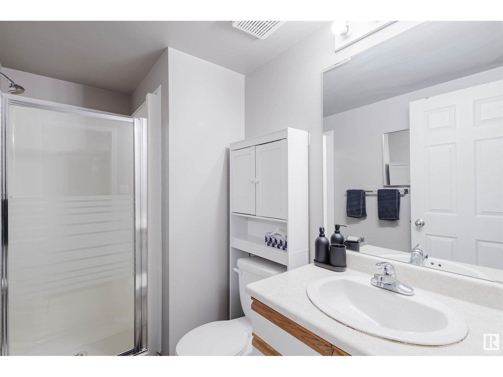 Photo 7 of 203 11104 109 Av Nw, Edmonton AB