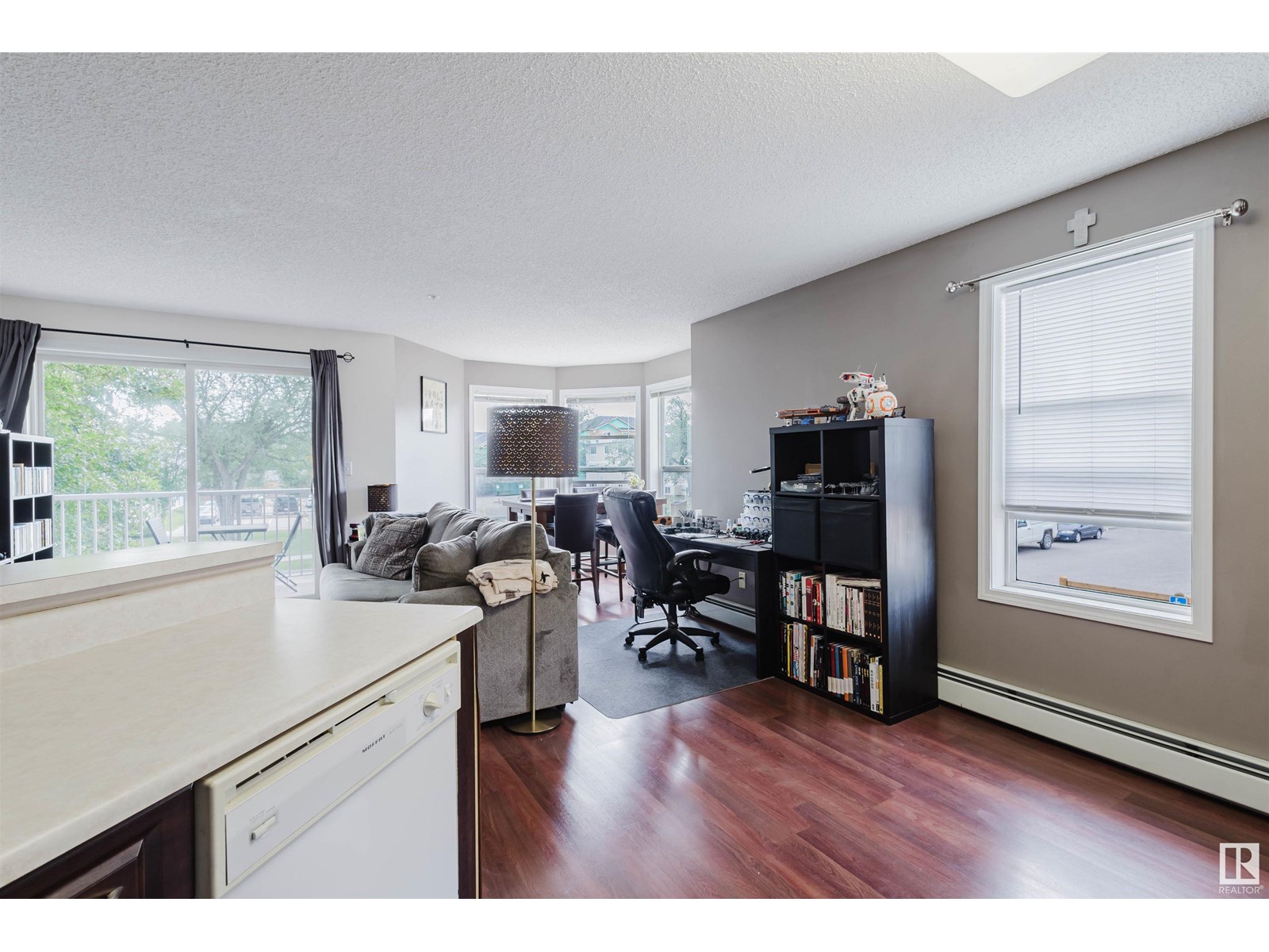 Photo 13 of 203 11104 109 Av Nw, Edmonton AB