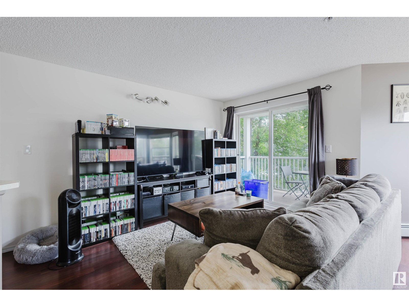 Photo 19 of 203 11104 109 Av Nw, Edmonton AB
