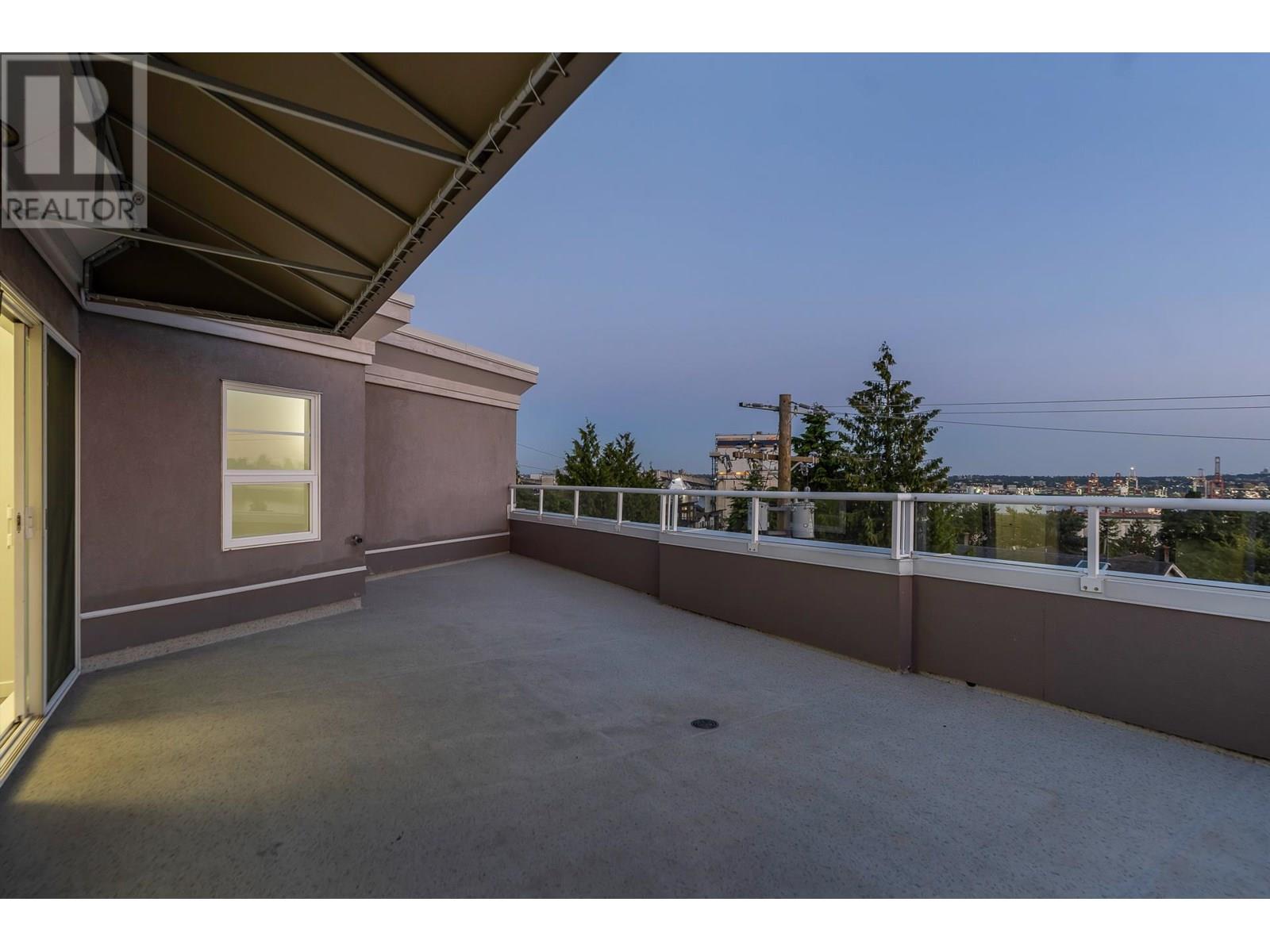 Photo 6 of 404 245 St Davids Avenue, North Vancouver BC