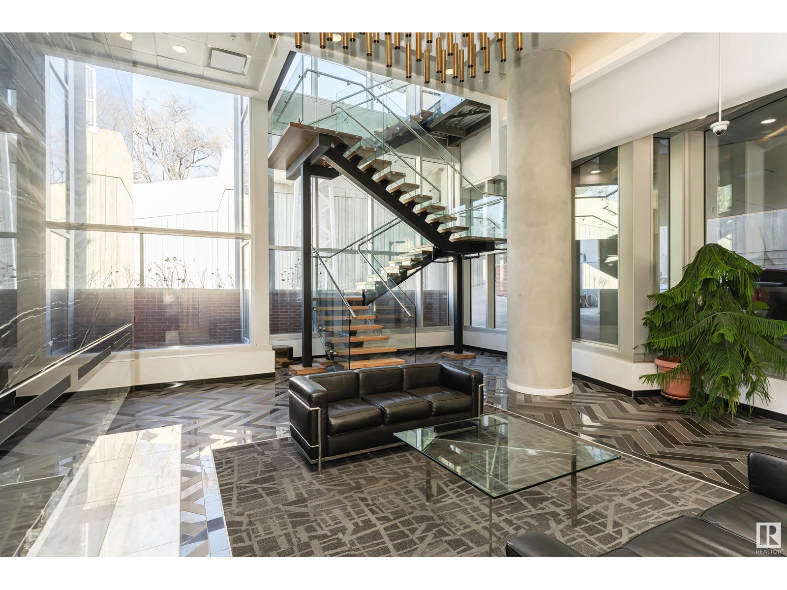 Photo 6 of 705 9720 106 St Nw, Edmonton AB