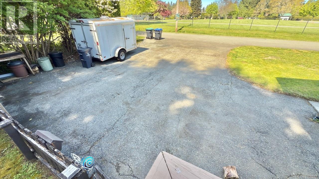 Photo 39 of 2891 Poplar Dr, Courtenay BC