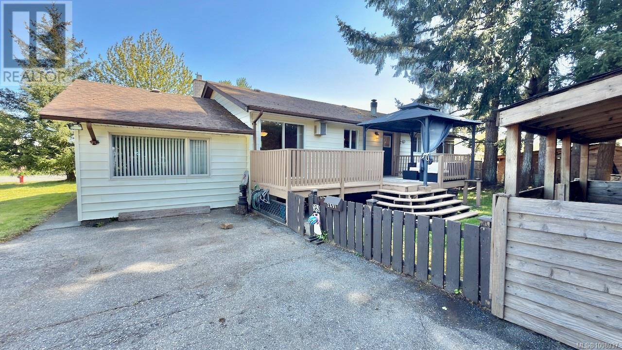 Photo 41 of 2891 Poplar Dr, Courtenay BC