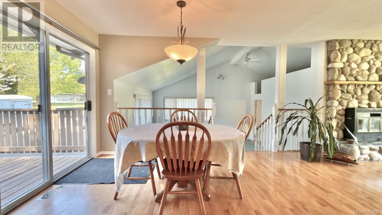 Photo 29 of 2891 Poplar Dr, Courtenay BC