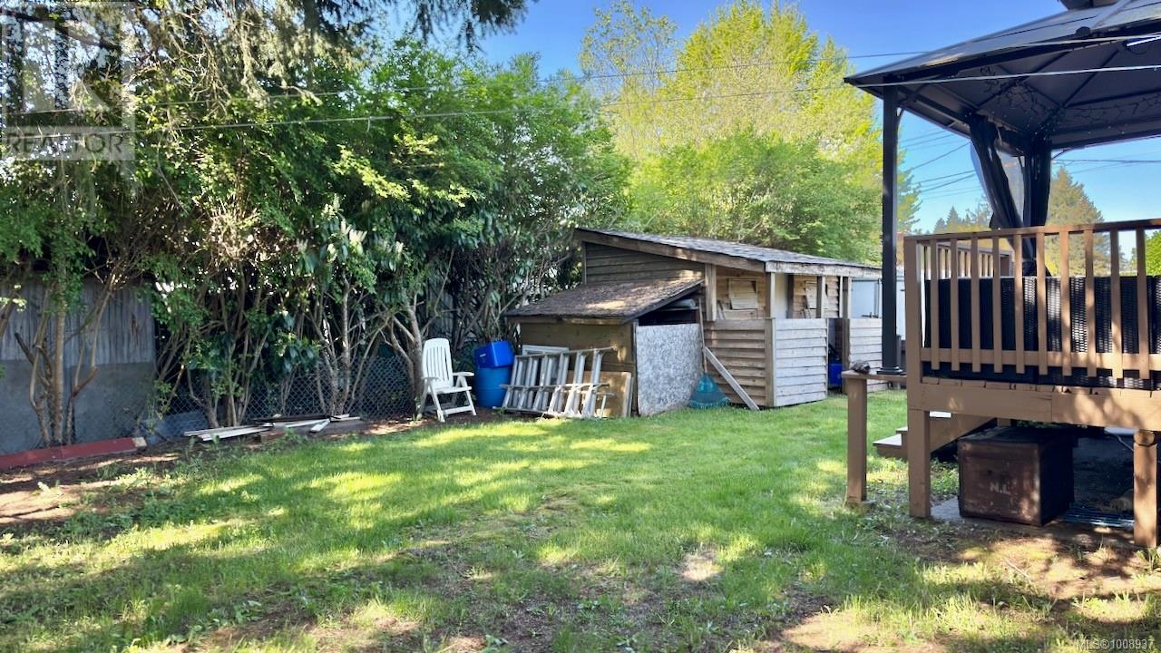 Photo 27 of 2891 Poplar Dr, Courtenay BC