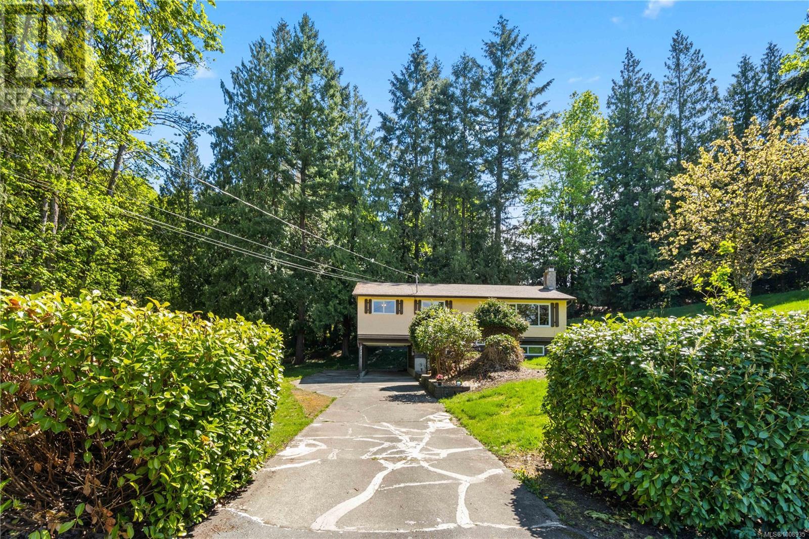Photo 2 of 2749 Joanna Terr, Nanaimo BC