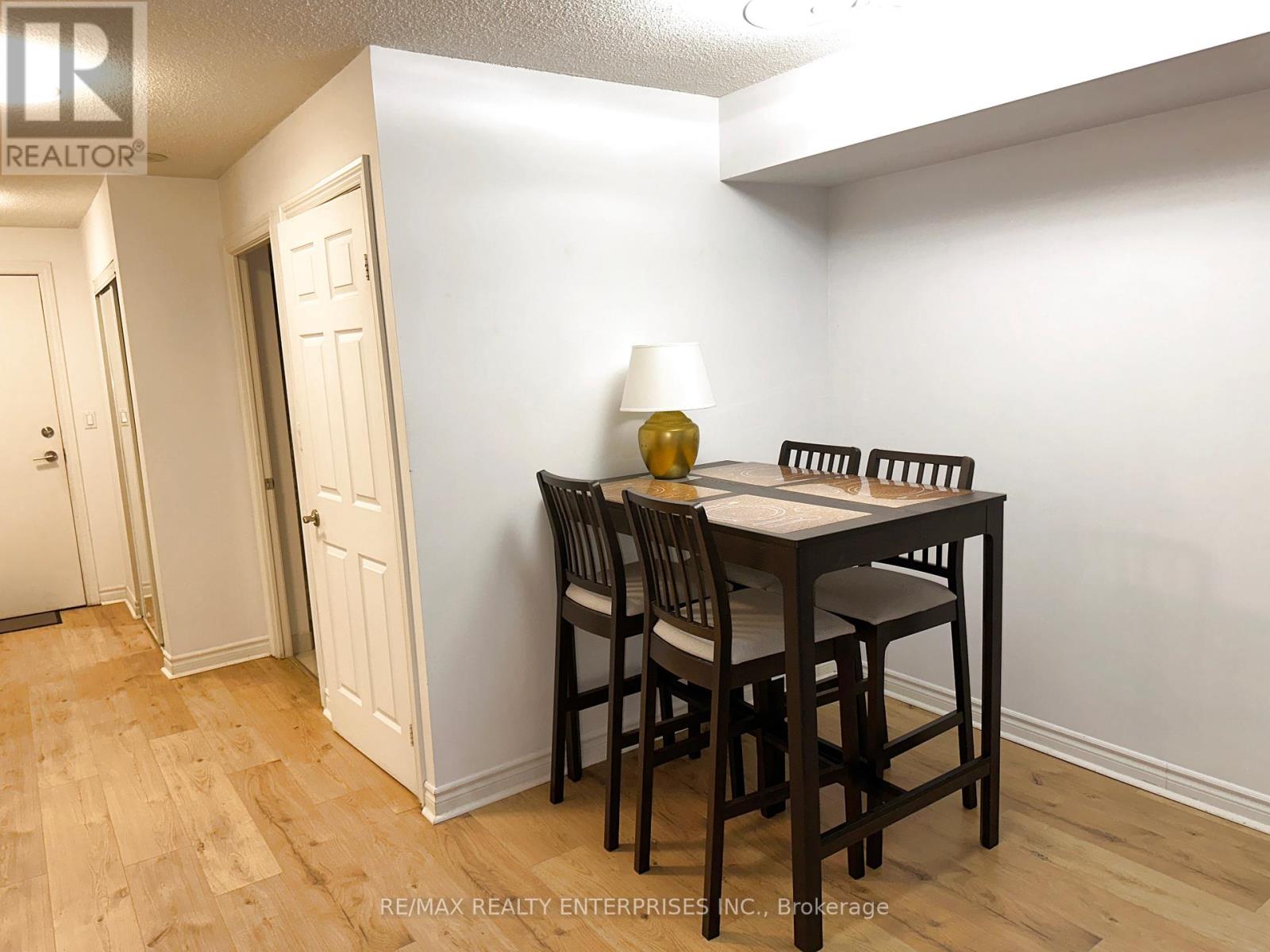 Photo 32 of 409 270 Wellington Street W, Toronto ON