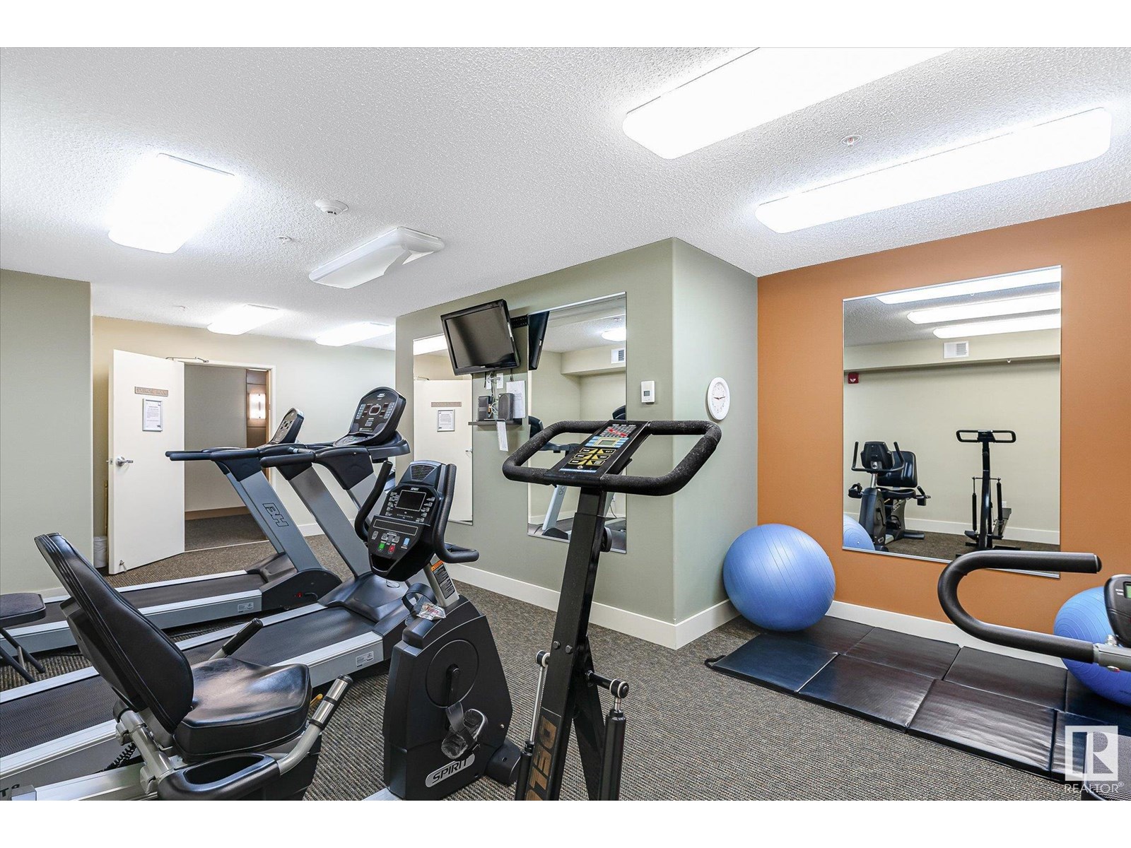 Photo 20 of 412 4450 Mccrae Av Nw, Edmonton AB