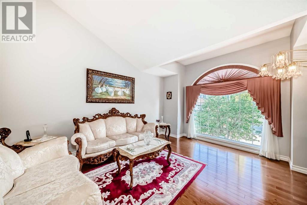 Single Family House Bungalow for Sale in  Signature Point SW Signal Hill Calgary 