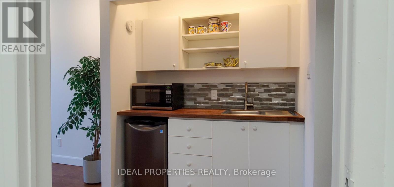 Photo 15 of 105 21 Antares Drive, Ottawa ON