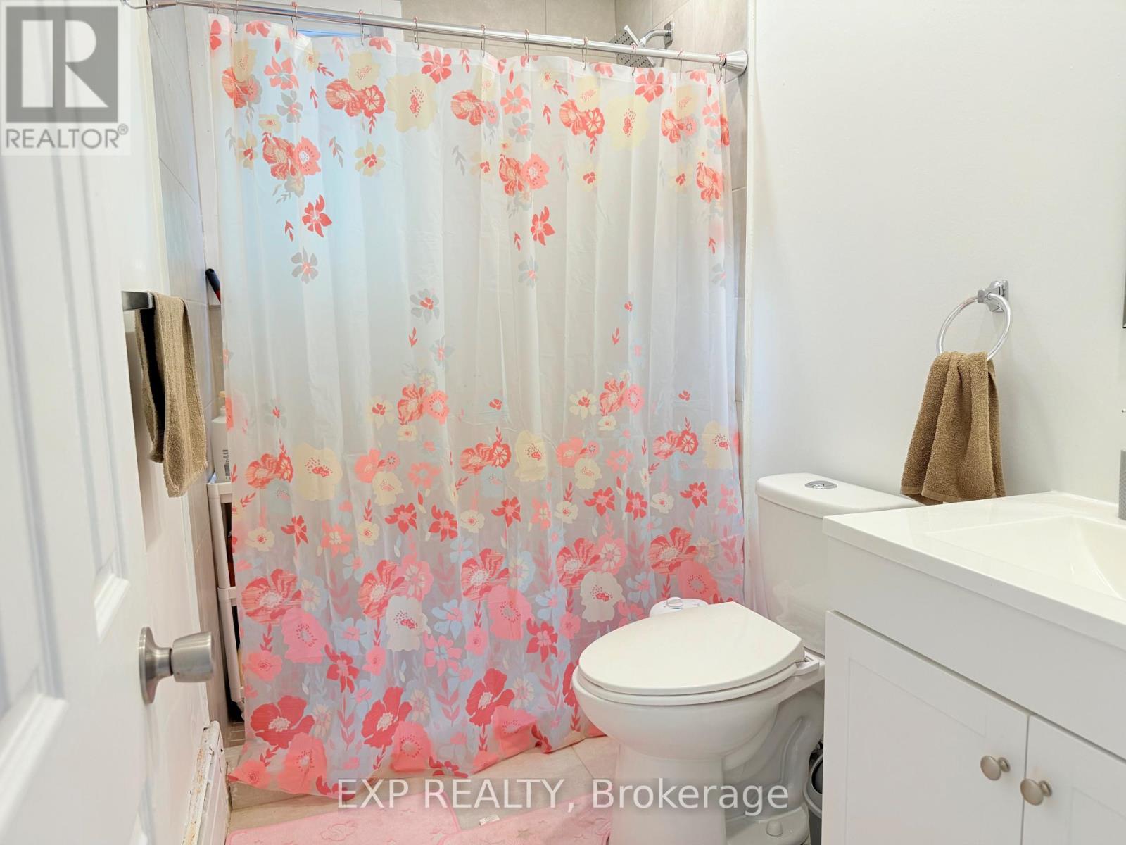 Photo 12 of 435 Hilson Avenue, Ottawa ON