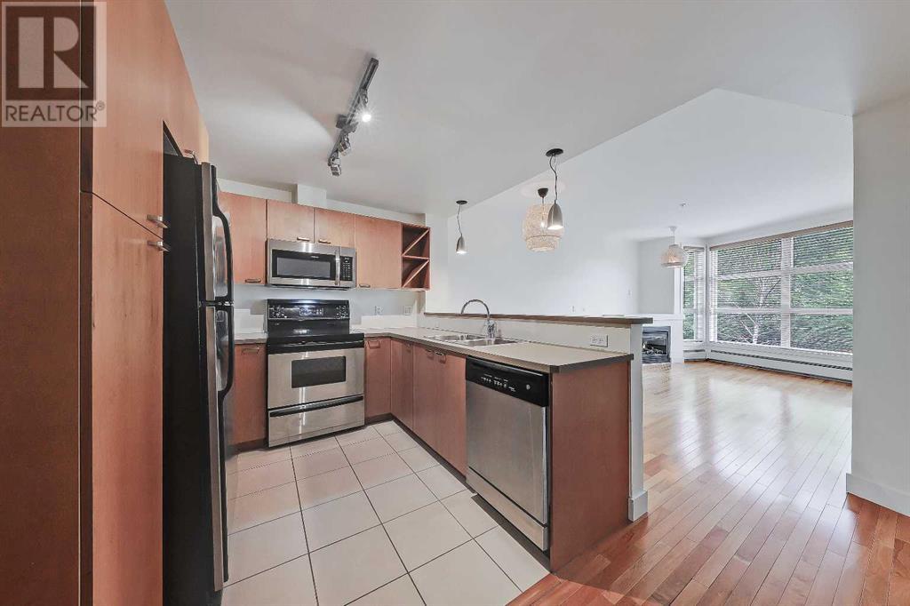Single Family House for Sale in    Avenue SW Mission Calgary 