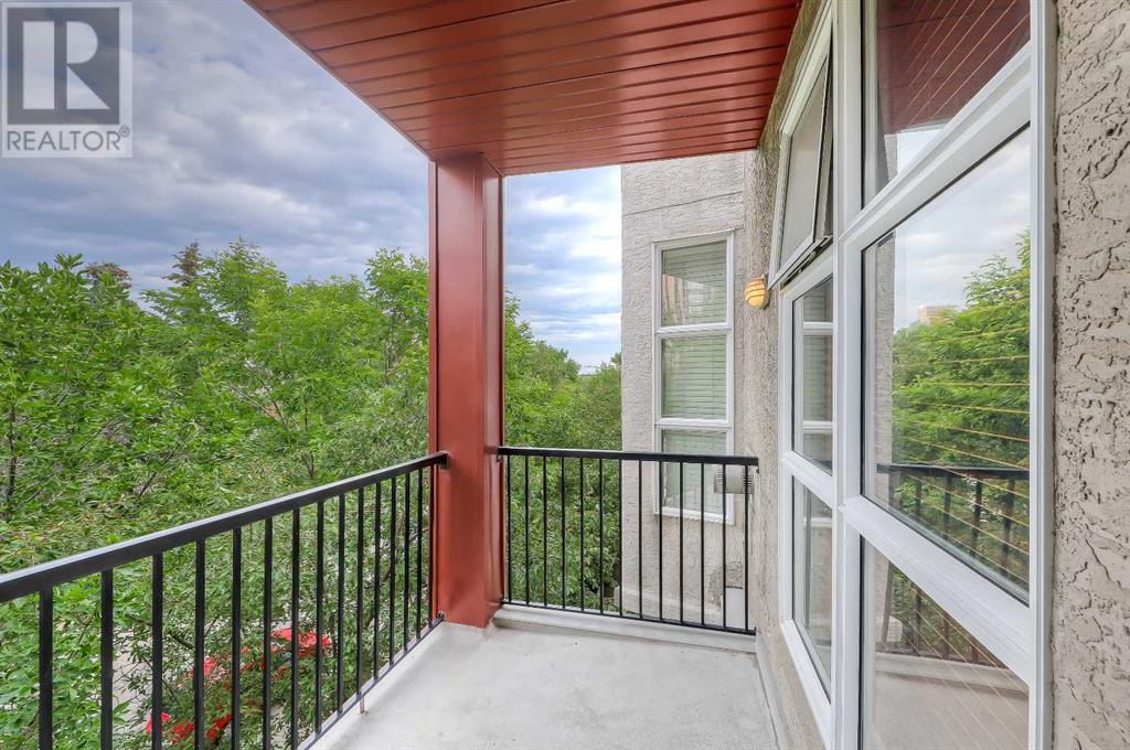 Single Family House for Sale in    Avenue SW Mission Calgary 