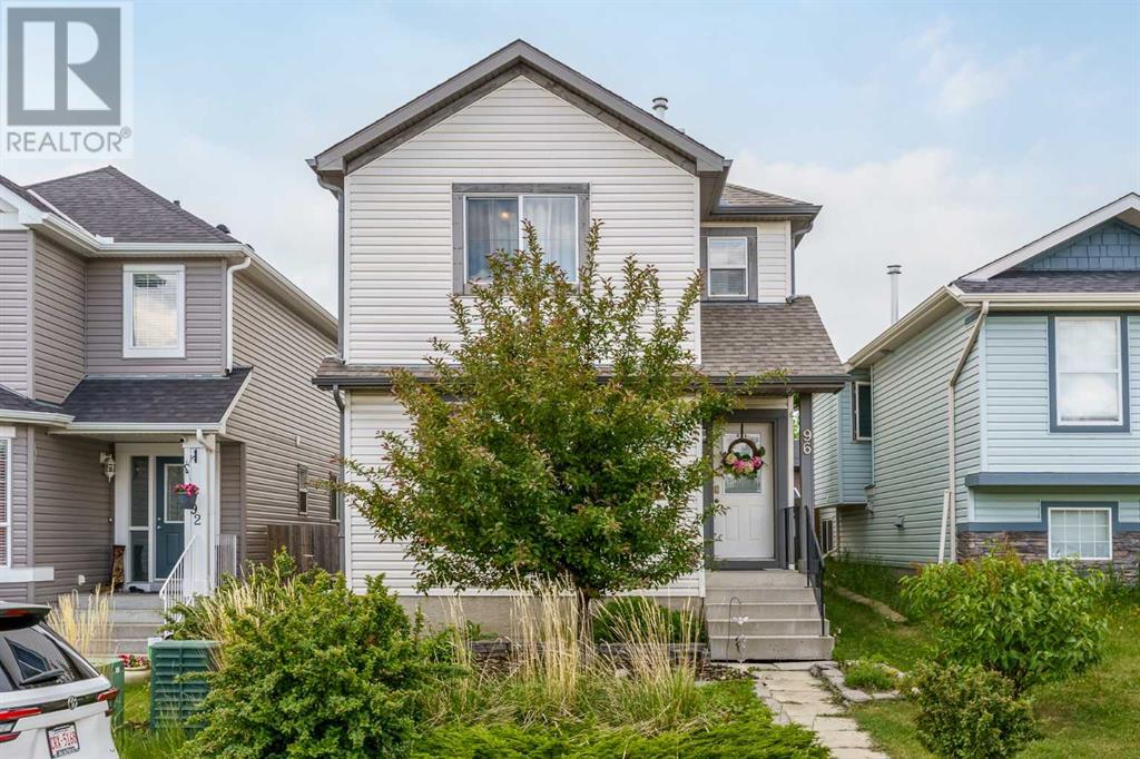 Single Family House for Sale in  Everridge Way SW Evergreen Calgary 