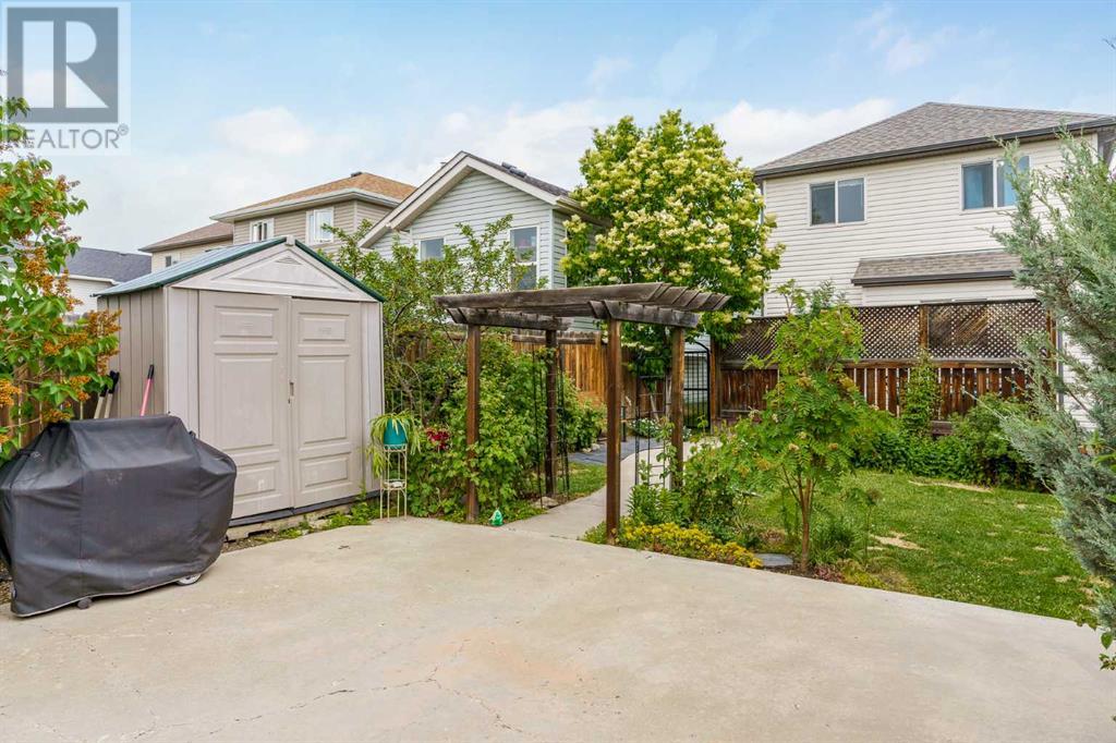 Single Family House for Sale in  Everridge Way SW Evergreen Calgary 
